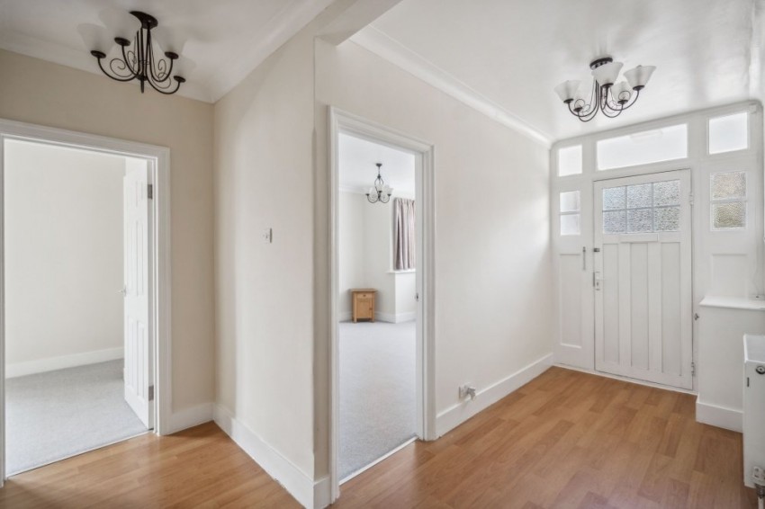 Images for Chalfont St. Peter, Gerrards Cross, Buckinghamshire EAID:2640919782 BID:CPL