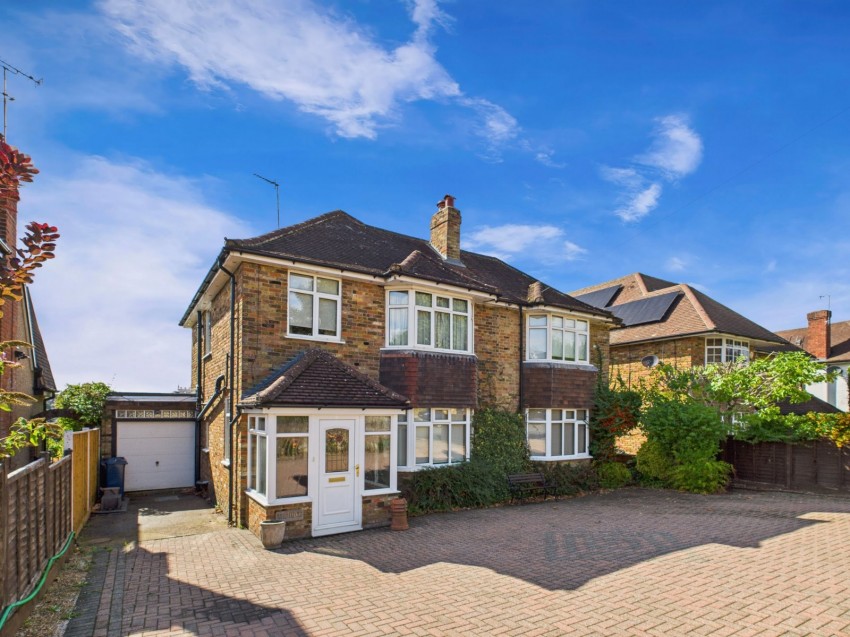 Images for Chalfont St. Peter, Buckinghamshire EAID:2640919782 BID:CSP