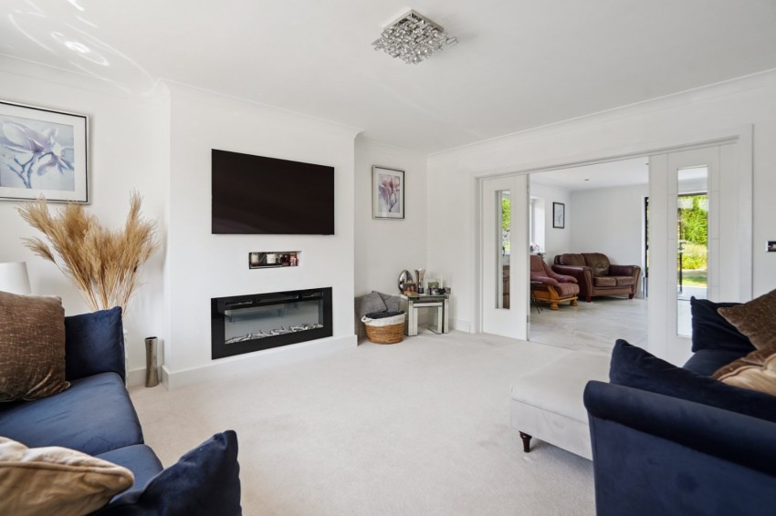 Images for Chalfont St. Peter, Gerrards Cross, Buckinghamshire EAID:2640919782 BID:CSP