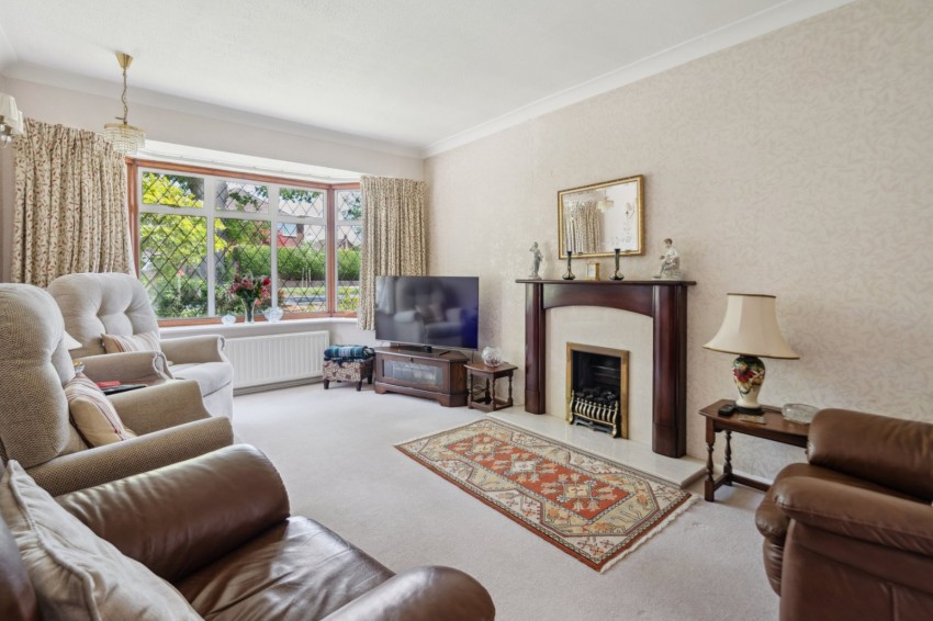 Images for Chalfont St. Peter, Buckinghamshire, Chalfont Saint Peter EAID:2640919782 BID:CSP