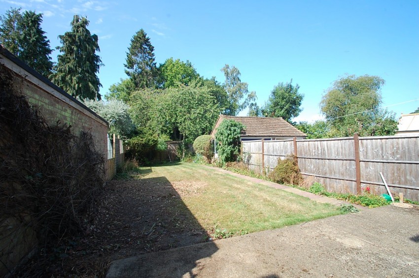 Images for Chalfont St. Peter, Buckinghamshire, Chalfont Saint Peter EAID:2640919782 BID:CSP