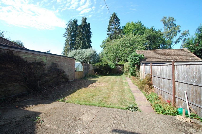 Images for Chalfont St. Peter, Buckinghamshire, Chalfont Saint Peter EAID:2640919782 BID:CSP
