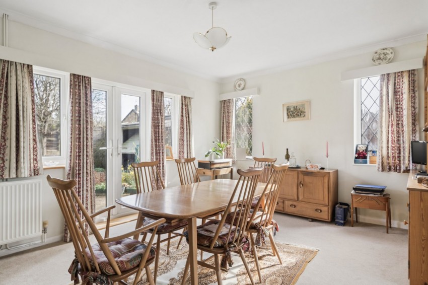 Images for Chalfont St. Peter, Buckinghamshire, Chalfont Saint Peter EAID:2640919782 BID:CSP