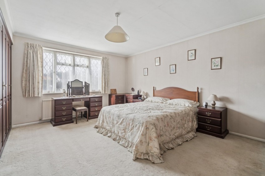 Images for Chalfont St. Peter, Buckinghamshire, Chalfont Saint Peter EAID:2640919782 BID:CSP