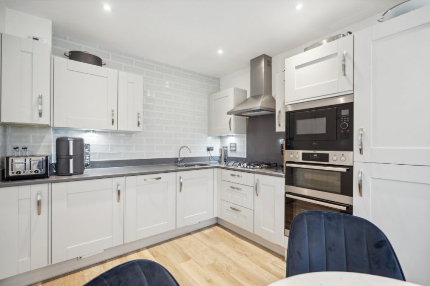 Images for Chalfont St. Peter, Gerrards Cross, Buckinghamshire EAID:2640919782 BID:CSP