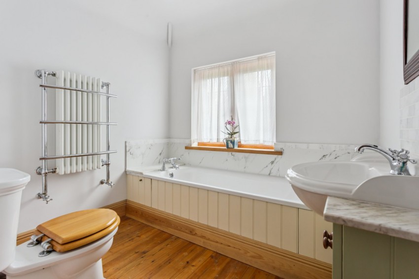 Images for Chalfont St. Peter, Gerrards Cross, Buckinghamshire EAID:2640919782 BID:CSP