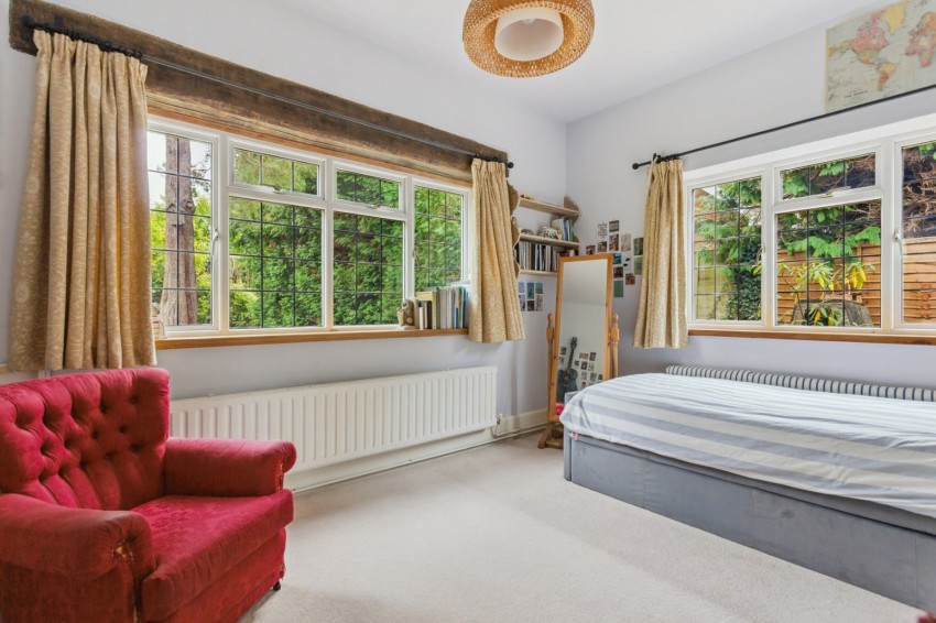 Images for Chalfont St. Peter, Gerrards Cross, Buckinghamshire EAID:2640919782 BID:CSP