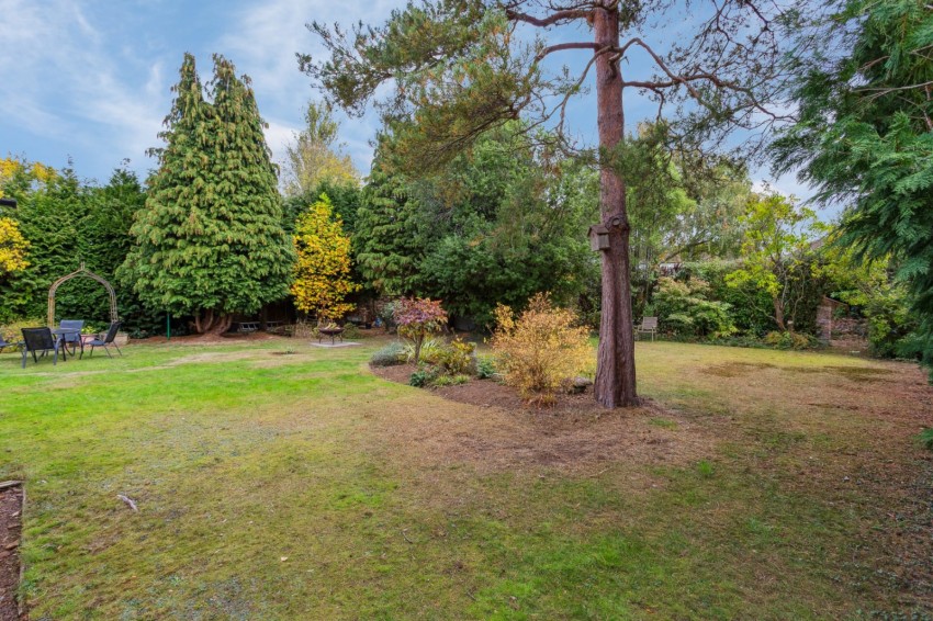 Images for Chalfont St. Peter, Gerrards Cross, Buckinghamshire EAID:2640919782 BID:CSP