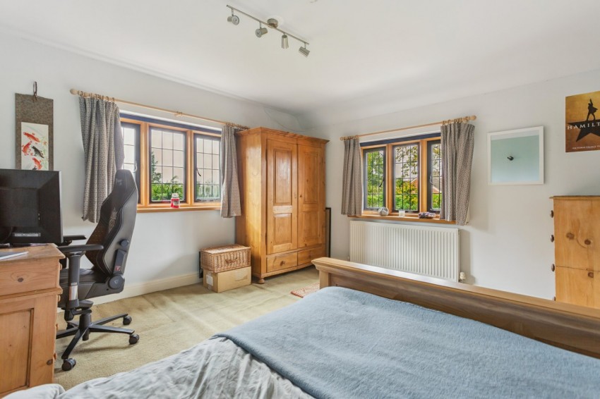 Images for Chalfont St. Peter, Gerrards Cross, Buckinghamshire EAID:2640919782 BID:CSP