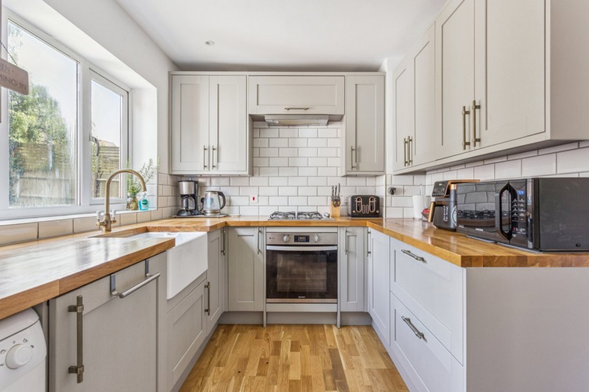 Images for Chalfont St. Peter, Buckinghamshire, Chalfont Saint Peter EAID:2640919782 BID:CSP