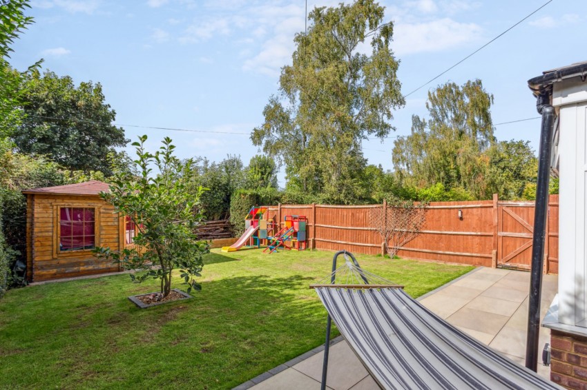 Images for Chalfont St. Peter, Buckinghamshire, Chalfont Saint Peter EAID:2640919782 BID:CSP