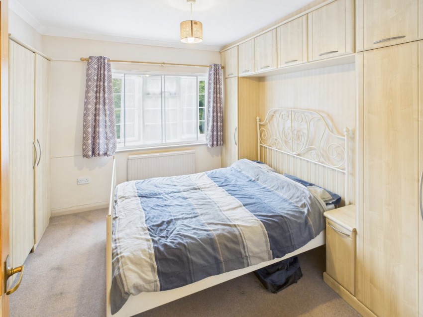 Images for Chalfont St. Peter, Buckinghamshire, Chalfont Saint Peter EAID:2640919782 BID:CSP