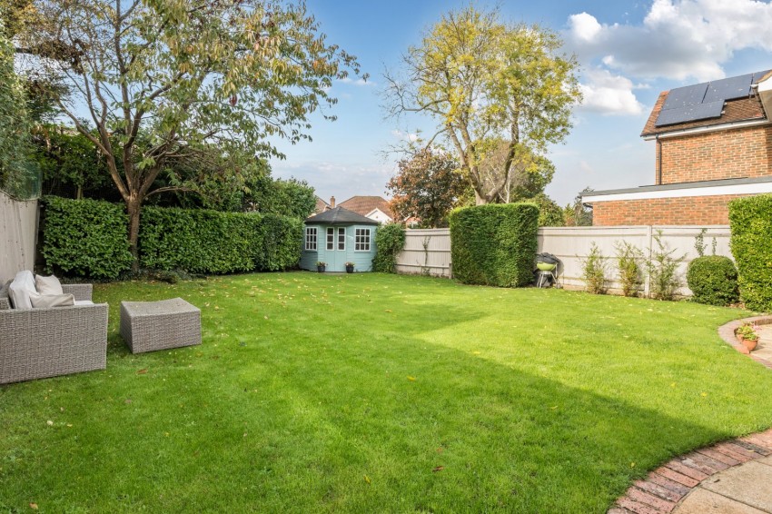 Images for Chalfont St. Peter, Buckinghamshire, Chalfont Saint Peter EAID:2640919782 BID:CSP