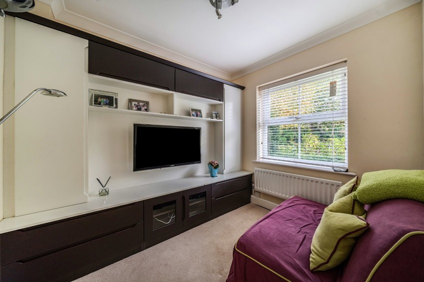 Images for Chalfont St. Peter, Buckinghamshire, Chalfont Saint Peter EAID:2640919782 BID:CSP