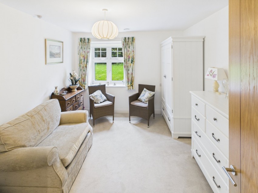 Images for Chalfont St. Peter, Buckinghamshire, Chalfont Saint Peter EAID:2640919782 BID:CSP