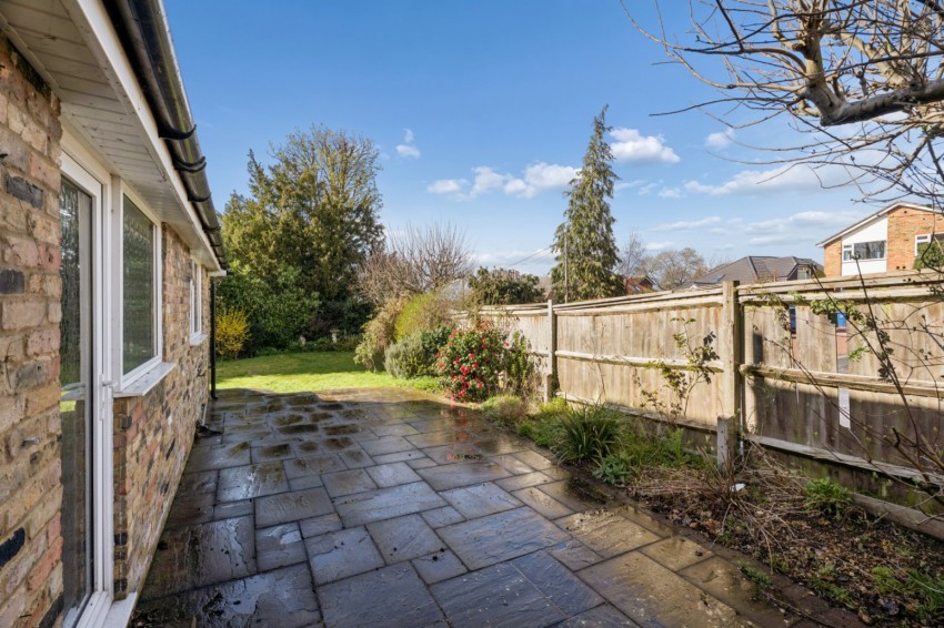 Images for Chalfont St. Peter, Buckinghamshire, Chalfont Saint Peter EAID:2640919782 BID:CSP