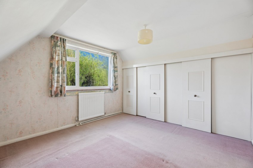 Images for Chalfont St. Peter, Buckinghamshire, Chalfont Saint Peter EAID:2640919782 BID:CSP