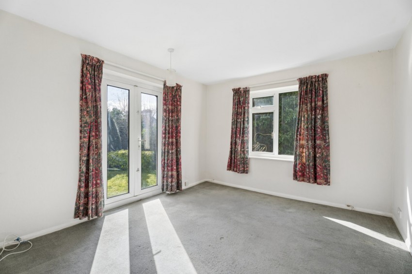 Images for Chalfont St. Peter, Buckinghamshire, Chalfont Saint Peter EAID:2640919782 BID:CSP