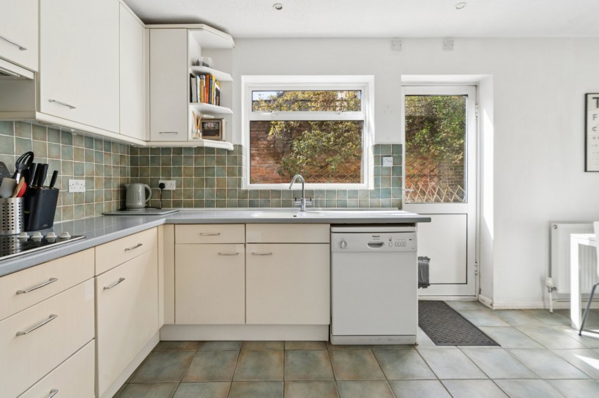 Images for Chalfont St. Peter, Gerrards Cross, Buckinghamshire EAID:2640919782 BID:CSP