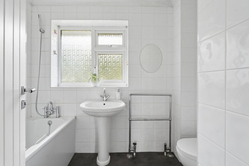 Images for Chalfont St. Peter, Gerrards Cross, Buckinghamshire EAID:2640919782 BID:CSP