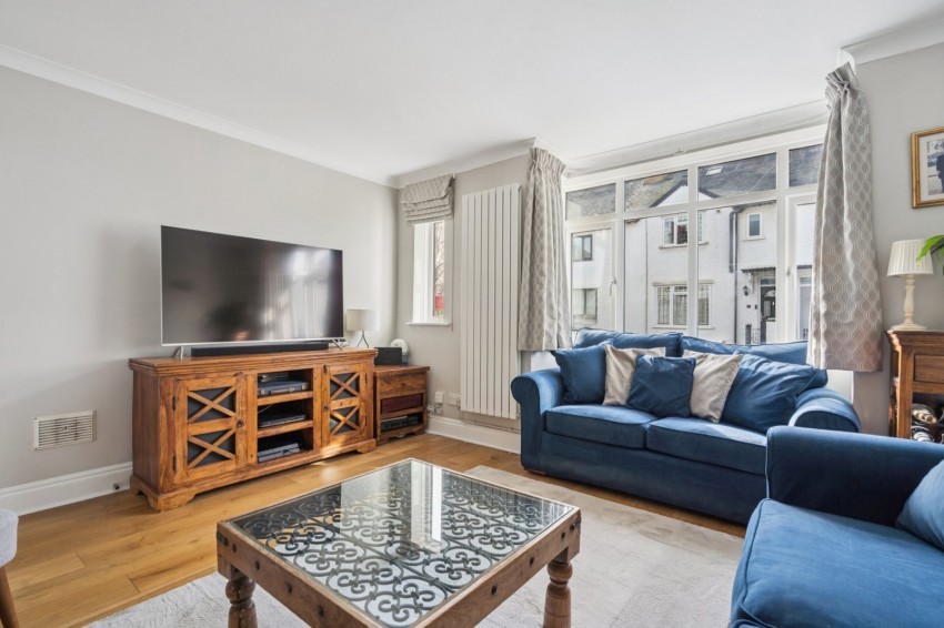 Images for Chalfont St. Peter, Gerrards Cross, Buckinghamshire EAID:2640919782 BID:CSP