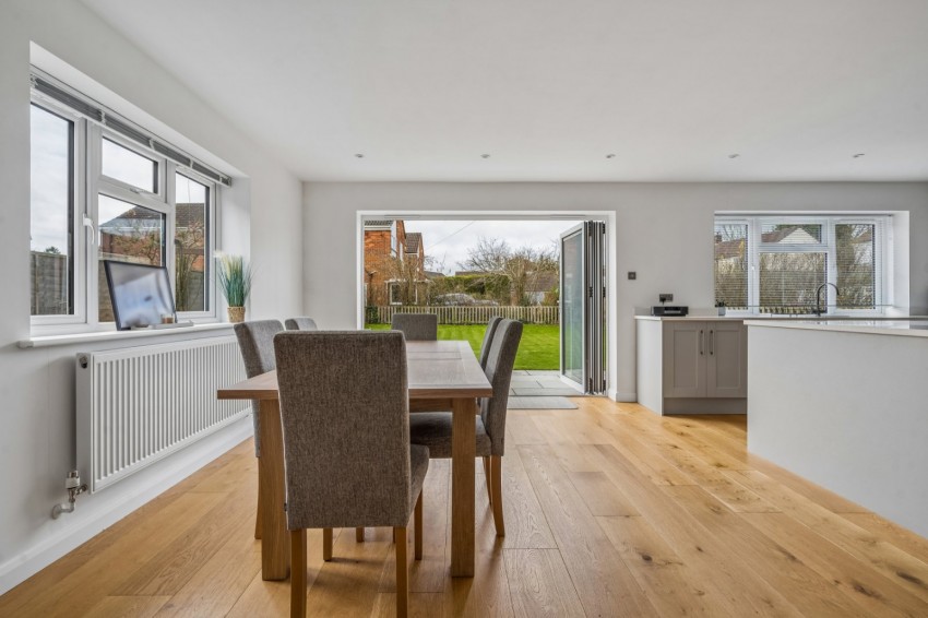 Images for Chalfont St. Peter, Gerrards Cross, Buckinghamshire EAID:2640919782 BID:CSP