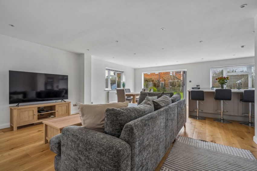 Images for Chalfont St. Peter, Gerrards Cross, Buckinghamshire EAID:2640919782 BID:CSP