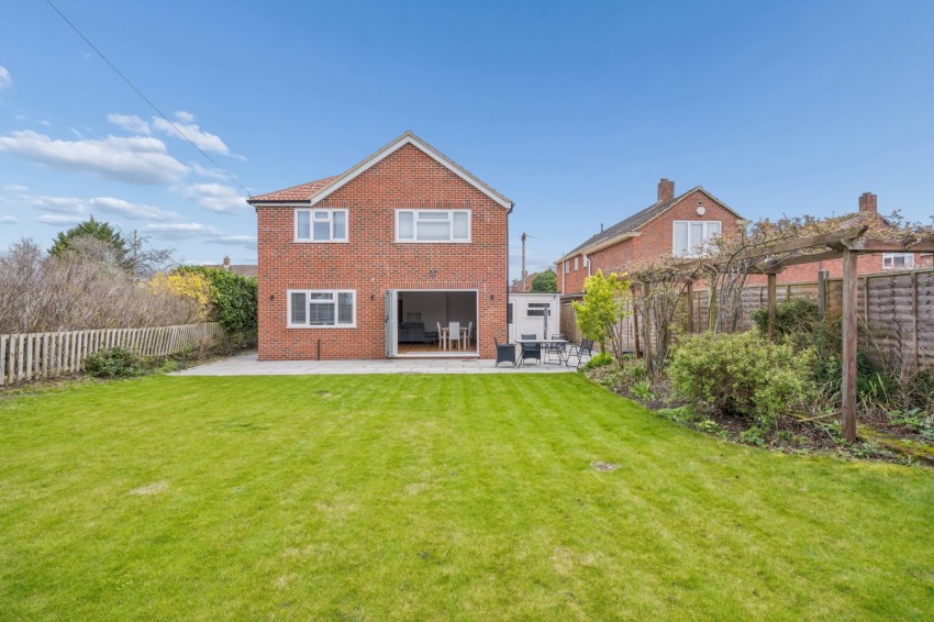 Images for Chalfont St. Peter, Gerrards Cross, Buckinghamshire EAID:2640919782 BID:CSP