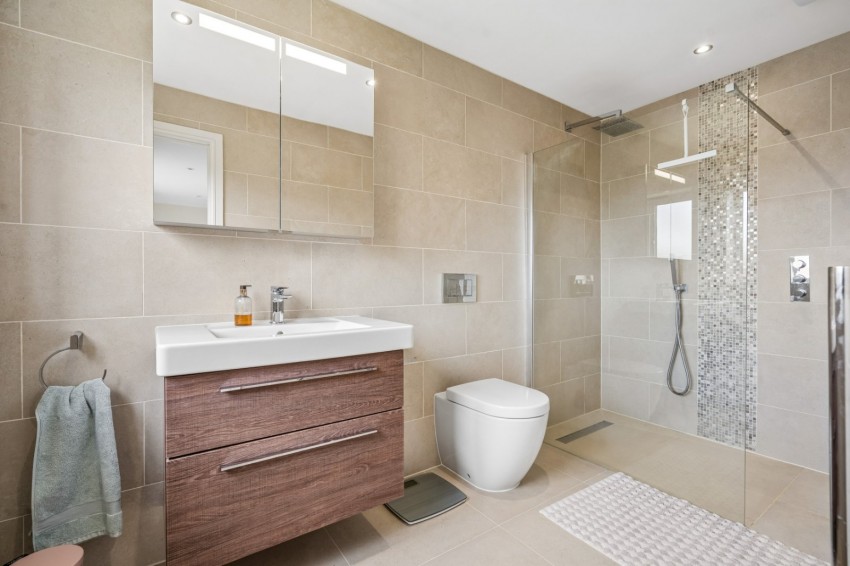 Images for Chalfont St. Peter, Gerrards Cross, Buckinghamshire EAID:2640919782 BID:CSP