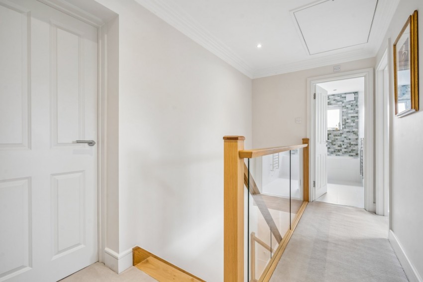 Images for Chalfont St. Peter, Gerrards Cross, Buckinghamshire EAID:2640919782 BID:CSP