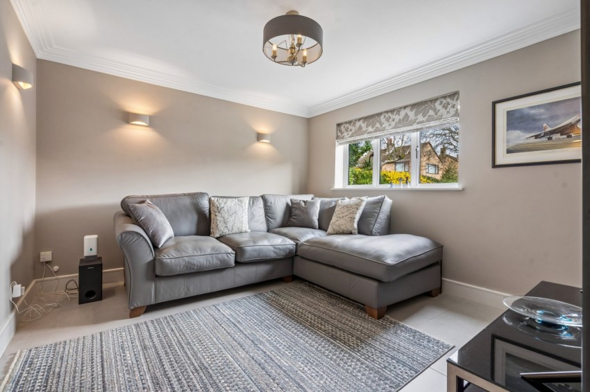 Images for Chalfont St. Peter, Gerrards Cross, Buckinghamshire EAID:2640919782 BID:CSP