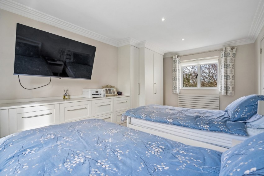 Images for Chalfont St. Peter, Gerrards Cross, Buckinghamshire EAID:2640919782 BID:CSP