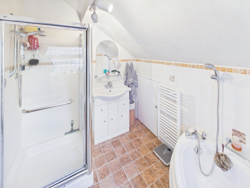 Images for Chalfont St. Peter, Gerrards Cross, Buckinghamshire EAID:2640919782 BID:CSP