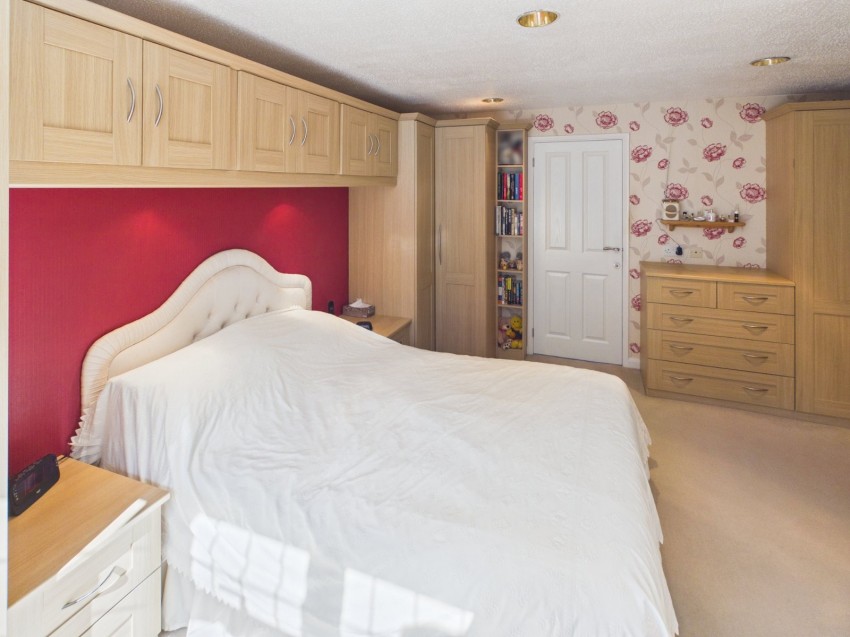 Images for Chalfont St. Peter, Gerrards Cross, Buckinghamshire EAID:2640919782 BID:CSP