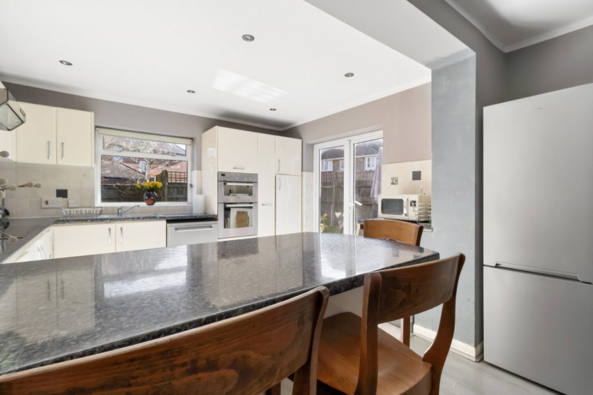 Images for Chalfont St. Peter, Gerrards Cross, Buckinghamshire EAID:2640919782 BID:CSP