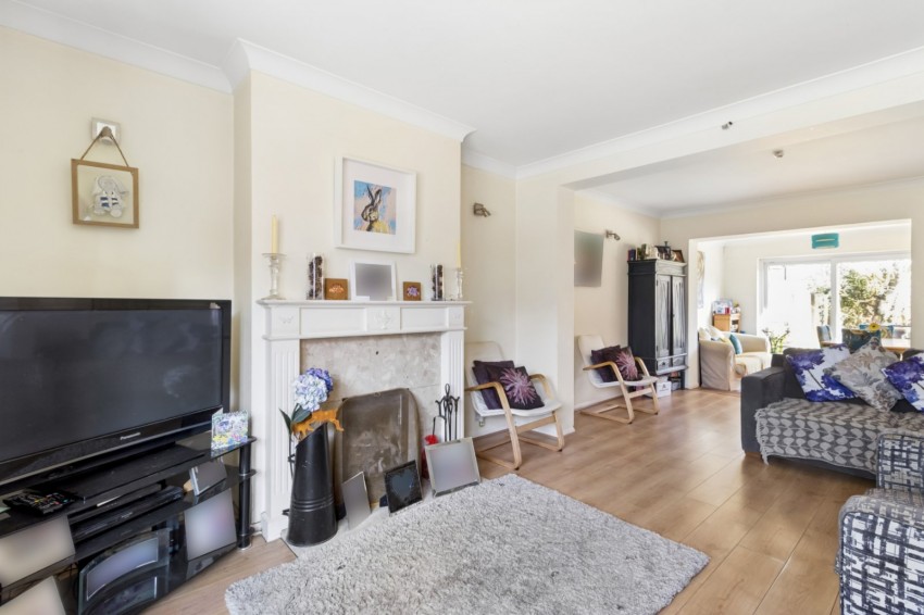 Images for Chalfont St. Peter, Gerrards Cross, Buckinghamshire EAID:2640919782 BID:CSP