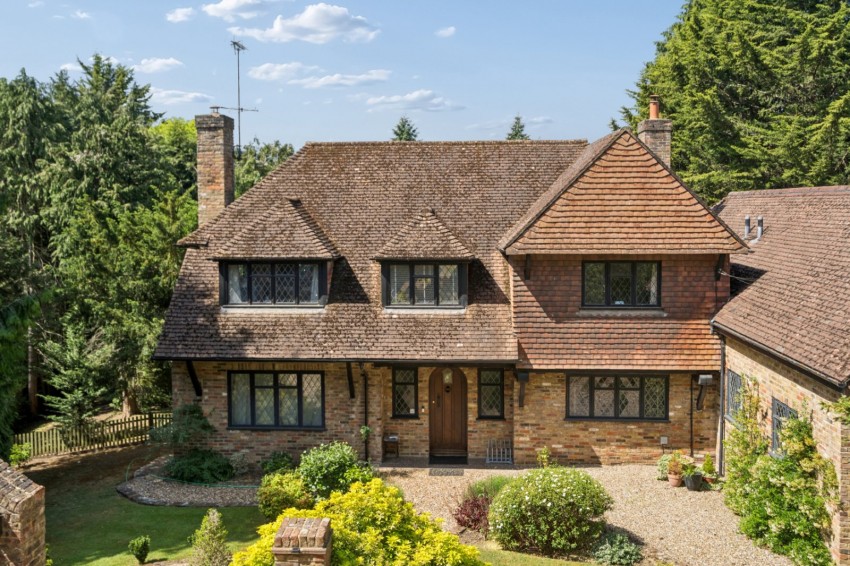 Images for Chalfont St. Peter, Gerrards Cross, Buckinghamshire EAID:2640919782 BID:CSP