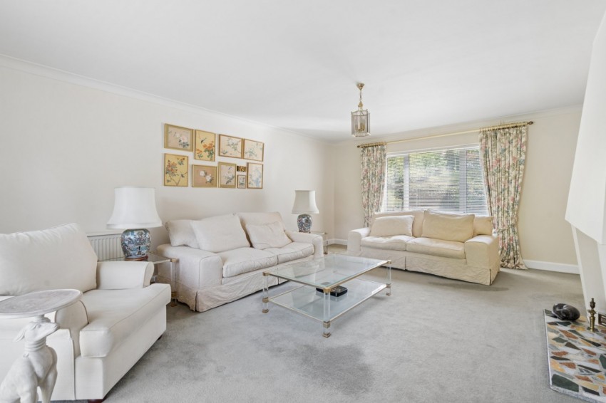 Images for Chalfont St. Peter, Gerrards Cross, Buckinghamshire EAID:2640919782 BID:CSP