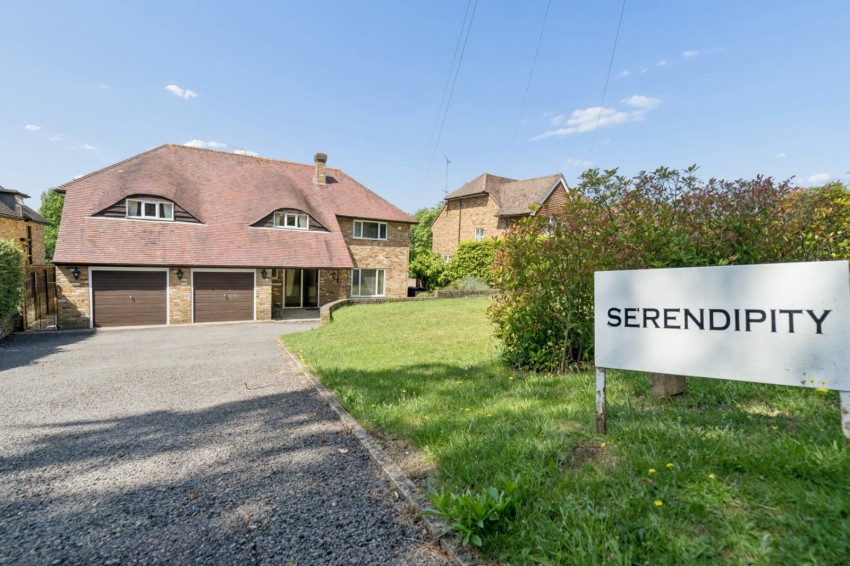 Images for Chalfont St. Peter, Gerrards Cross, Buckinghamshire EAID:2640919782 BID:CSP