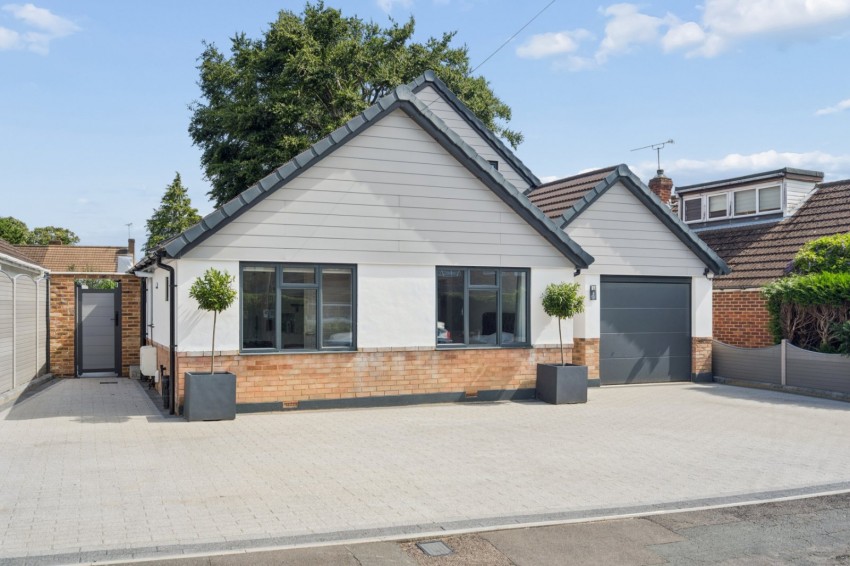 Images for Chalfont St. Peter, Gerrards Cross, Buckinghamshire EAID:2640919782 BID:CSP