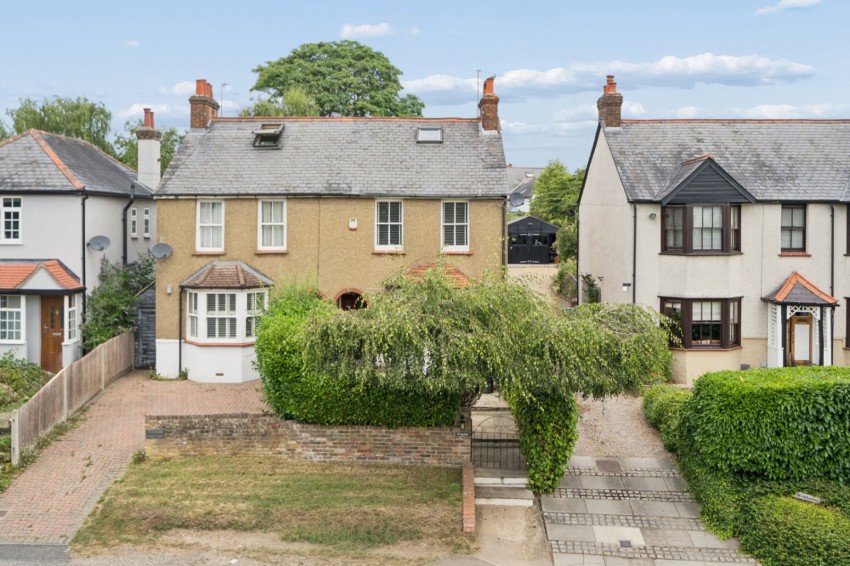 Images for Chalfont St. Peter, Gerrards Cross, Buckinghamshire EAID:2640919782 BID:CPL