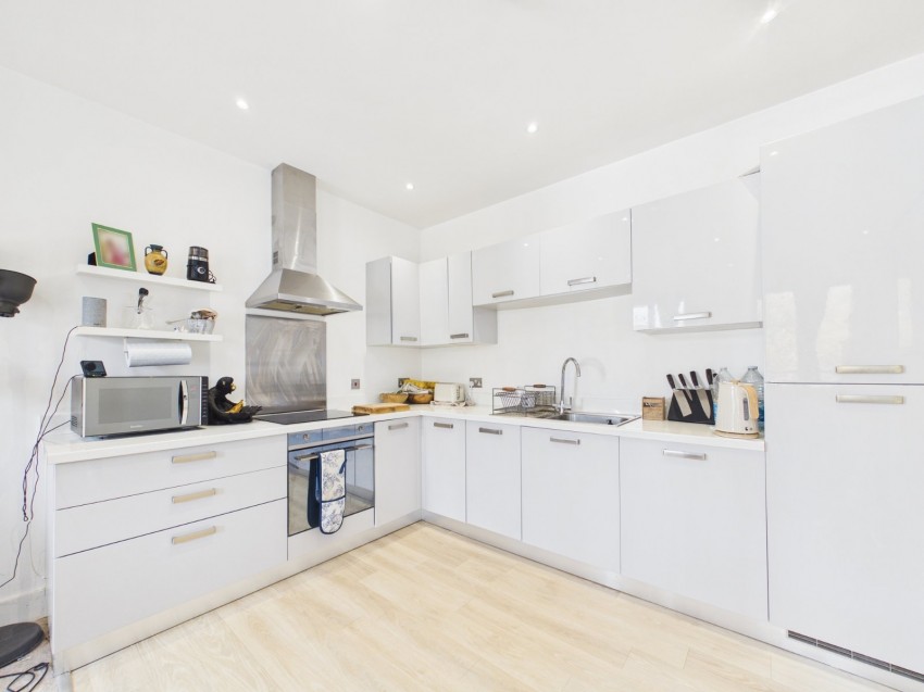 Images for Browells Lane, Feltham, Middlesex EAID:2640919782 BID:FEL