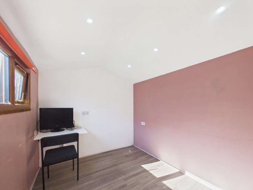 Images for Feltham, Middlesex EAID:2640919782 BID:FEL