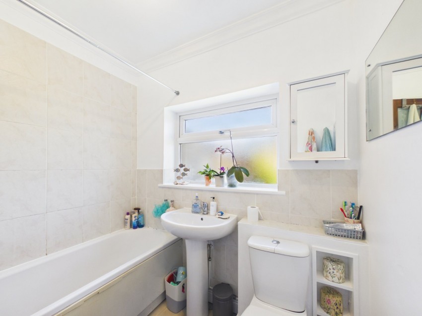 Images for Feltham, Middlesex EAID:2640919782 BID:FEL