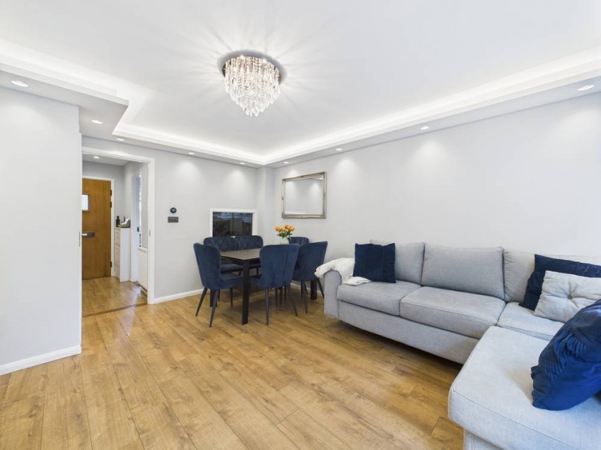 Images for Feltham, Middlesex EAID:2640919782 BID:FEL
