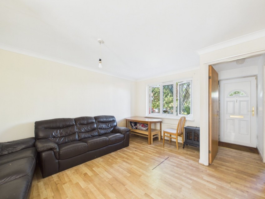 Images for Feltham, Middlesex EAID:2640919782 BID:FEL