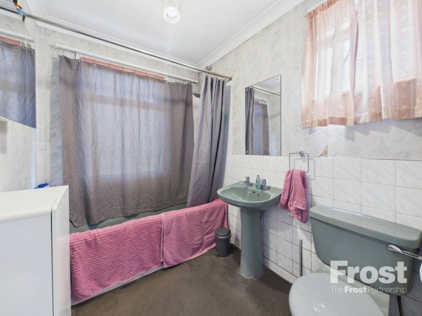Images for Feltham, Middlesex EAID:2640919782 BID:FEL