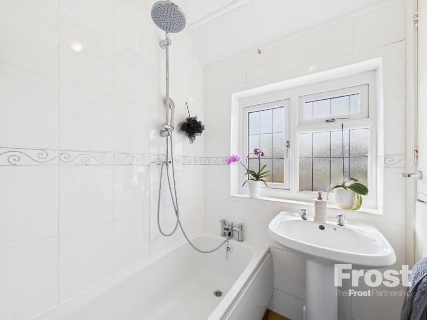 Images for Ashford, Surrey EAID:2640919782 BID:ASH