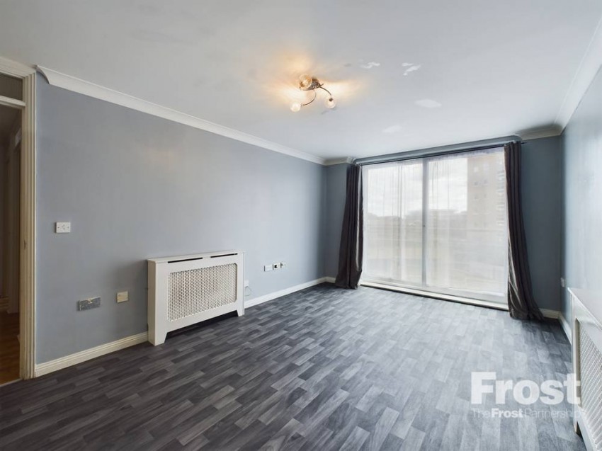 Images for Feltham EAID:2640919782 BID:FEL
