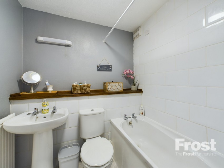 Images for Feltham, Middlesex EAID:2640919782 BID:FEL
